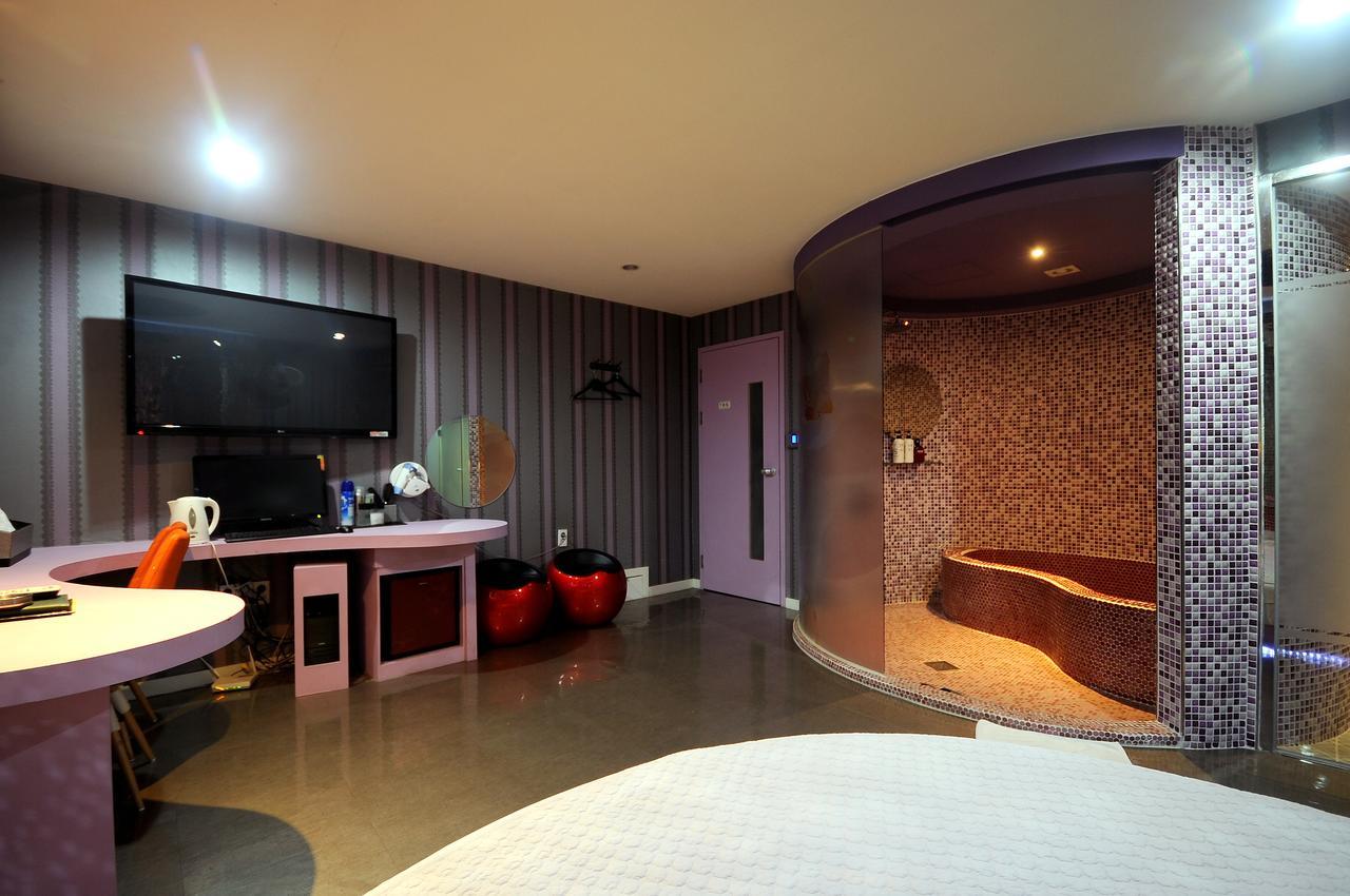Wow Motel Busan Exteriör bild